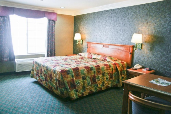Crystal Inn Suites & Spas image 17